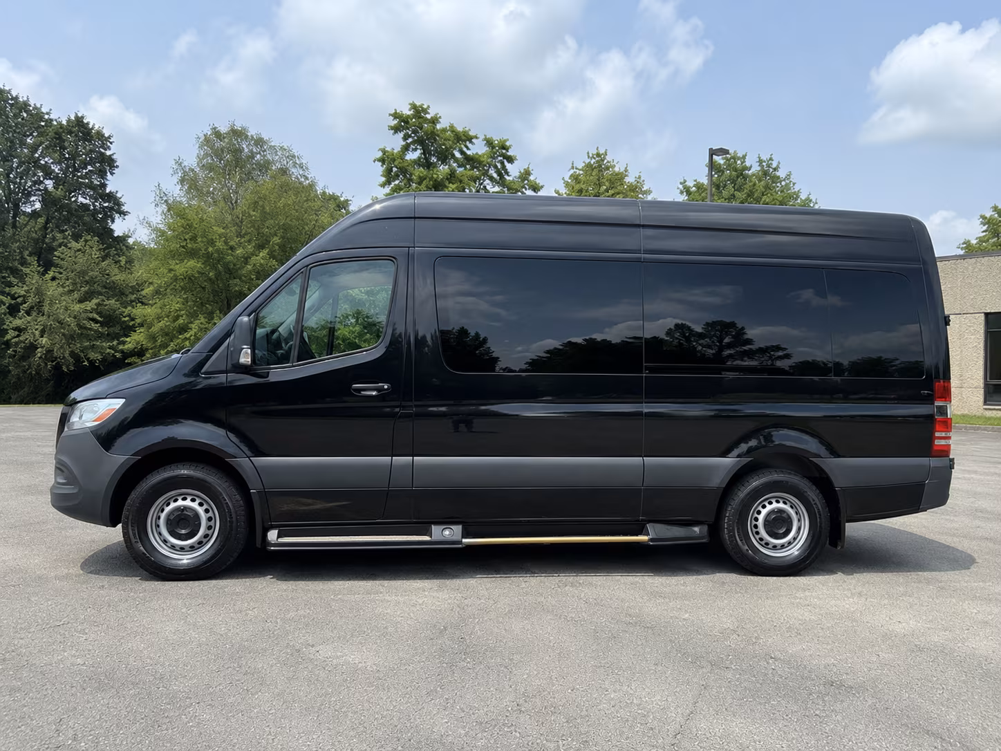 escondido 8 passenger sprinter van