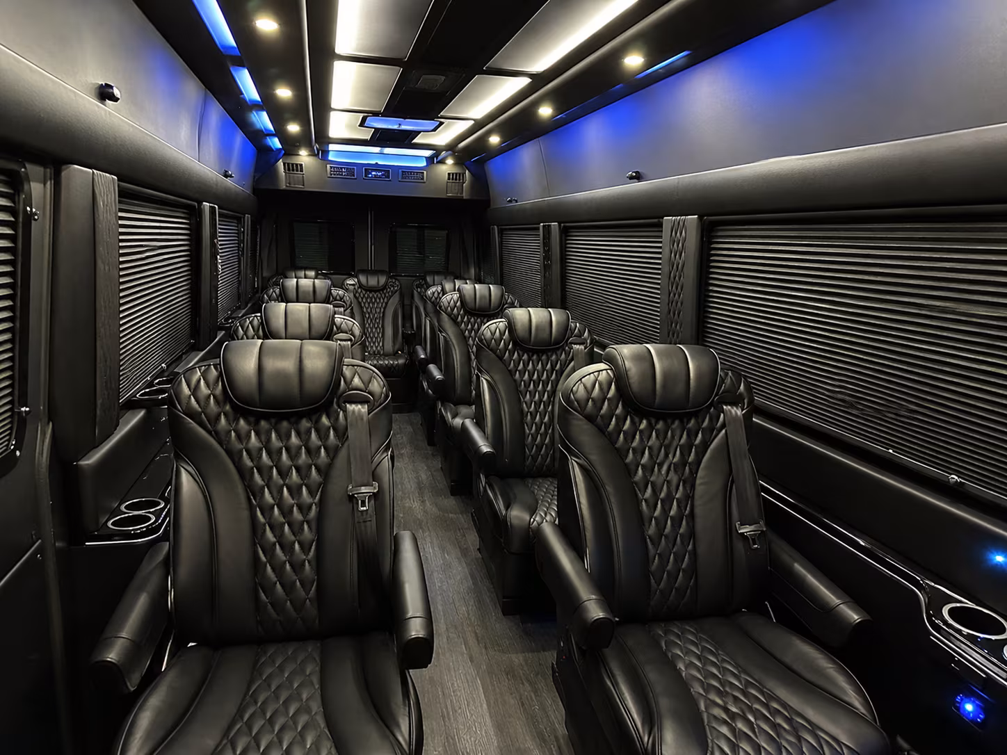 find the perfect transportation for your next airport transfer 5