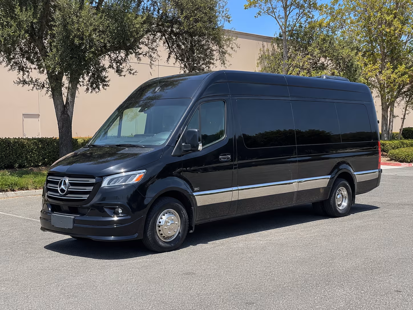 find the perfect transportation for your next sporting event 1